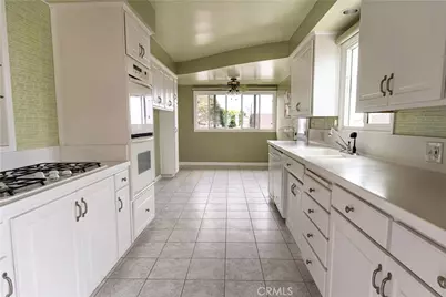 3407 Bowfin Avenue, San Pedro, CA 90732 - Photo 7