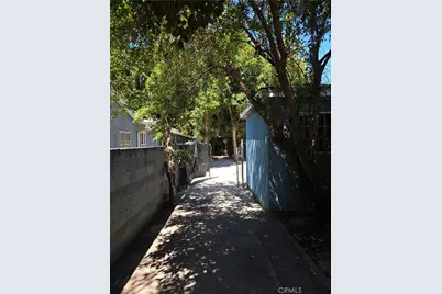 7249 Loma Verde Ave., Canoga Park, CA 91303 - Photo 5