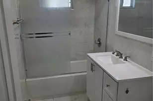 7249 Loma Verde Ave, Canoga Park, CA 91303 - Photo 9