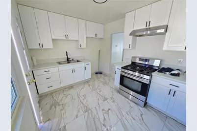 16644 Pioneer, Artesia, CA 90701 - Photo 13