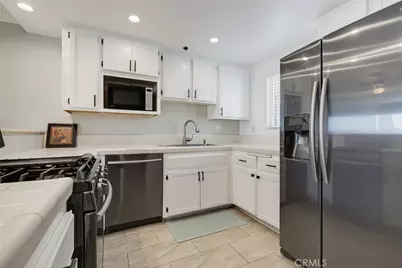 726 Elm Avenue #403, Long Beach, CA 90813 - Photo 9