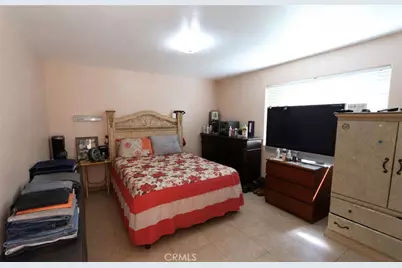 1340 N Neptune, Wilmington, CA 90744 - Photo 9
