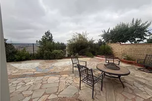 28007 Alta Vista, Valencia, CA 91355 - Photo 13