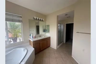 28007 Alta Vista, Valencia, CA 91355 - Photo 25