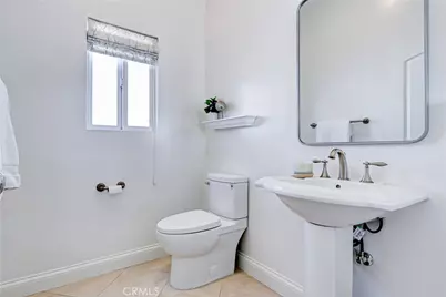 819 11th Street, Manhattan Beach, CA 90266 - Photo 3