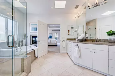 819 11th Street, Manhattan Beach, CA 90266 - Photo 57