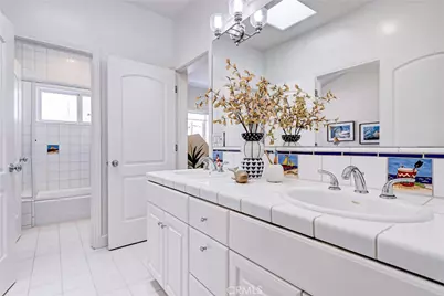 819 11th Street, Manhattan Beach, CA 90266 - Photo 11