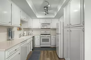 1110 W 10th St, San Pedro, CA 90731 - Photo 5
