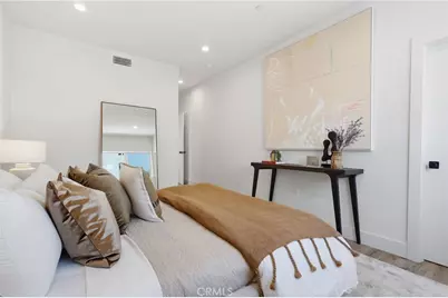638 N Ardmore Avenue, Los Angeles, CA 90004 - Photo 17