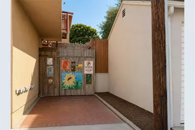 108 Morningside, Manhattan Beach, CA 90266 - Photo 3