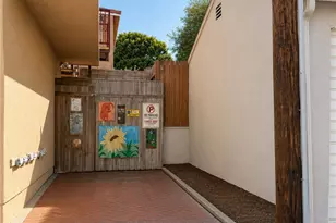 108 Morningside, Manhattan Beach, CA 90266 - Photo 3