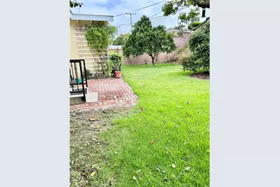 21614 Ellinwood Dr, Torrance, CA 90503 - Photo 17
