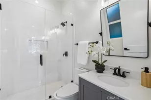 8308 McConnell Ave, Los Angeles, CA 90045 - Photo 23