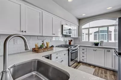 1629 E Palm, El Segundo, CA 90245 - Photo 5
