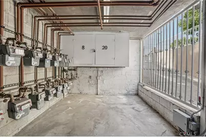 321 W Queen Street #20, Inglewood, CA 90301 - Photo 11