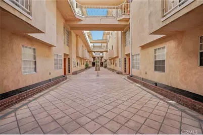 321 W Queen Street #20, Inglewood, CA 90301 - Photo 13