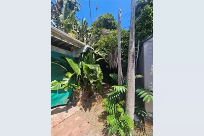 7916 W 80th Street, Los Angeles, CA 90293 - Photo 3