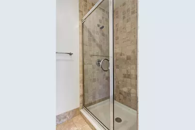 1111 S Grand Avenue #511, Los Angeles, CA 90015 - Photo 23
