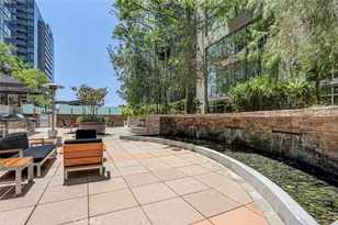 1111 S Grand Ave, Los Angeles, CA 90015 - Photo 37