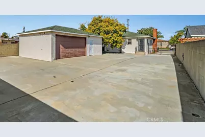1611 Bay View Avenue, Wilmington, CA 90744 - Photo 29