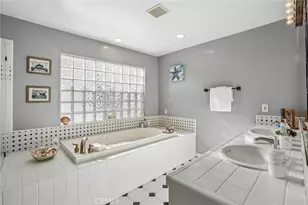 638 Rosecrans Ave, Manhattan Beach, CA 90266 - Photo 37