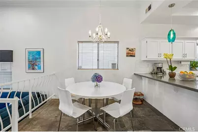 638 Rosecrans Avenue, Manhattan Beach, CA 90266 - Photo 19