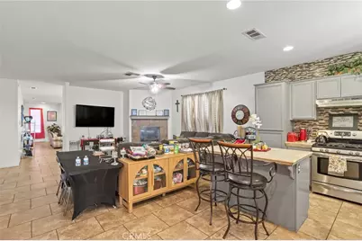 15081 Garibaldi Street, Victorville, CA 92394 - Photo 11