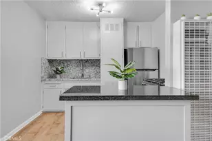 1143 W 28th, Los Angeles, CA 90007 - Photo 23