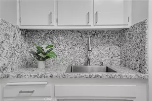 1143 W 28th, Los Angeles, CA 90007 - Photo 25