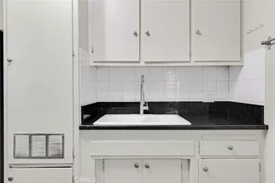 1143 W 28th, Los Angeles, CA 90007 - Photo 51
