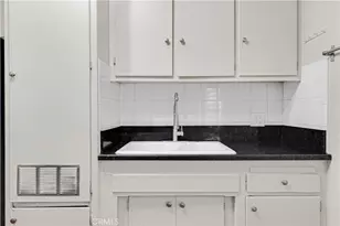 1143 W 28th, Los Angeles, CA 90007 - Photo 51