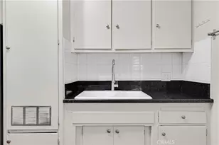 1143 W 28th, Los Angeles, CA 90007 - Photo 51