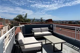 703 11th St, Hermosa Beach, CA 90254 - Photo 1