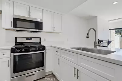 5269 Colodny Drive #7, Agoura Hills, CA 91301 - Photo 7