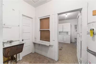 1430 W 51st, Los Angeles, CA 90062 - Photo 27