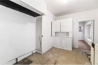1430 W 51st, Los Angeles, CA 90062 - Photo 29