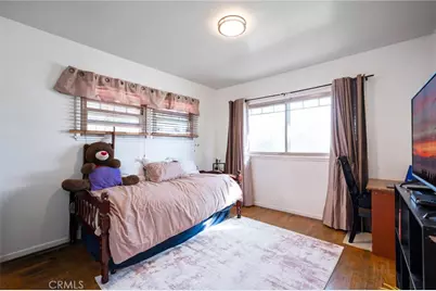 10725 S 8th Avenue, Inglewood, CA 90303 - Photo 23