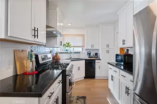 10725 S 8th Ave, Inglewood, CA 90303 - Photo 11