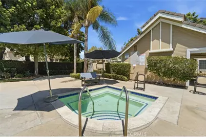 3859 Thorncroft Lane #E, Inglewood, CA 90305 - Photo 37