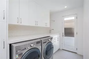 2412 John St, Manhattan Beach, CA 90266 - Photo 33