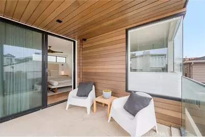 232 6th Street, Manhattan Beach, CA 90266 - Photo 33