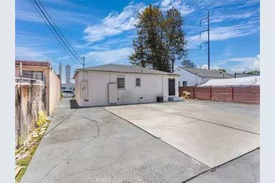 4307 Redondo Beach Boulevard, Lawndale, CA 90260 - Photo 17