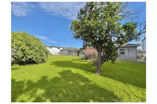 1633 Artesia, Manhattan Beach, CA 90266 - Photo 3