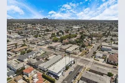 3617 W 60th Street, Los Angeles, CA 90043 - Photo 7