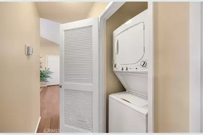 27618 Susan Beth Way Unit G, Saugus, CA 91350 - Photo 11