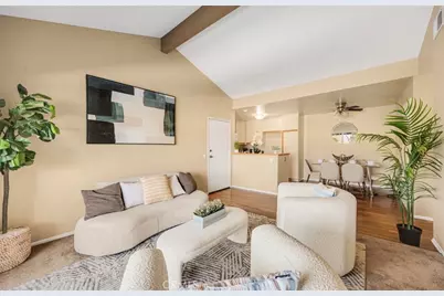 27618 Susan Beth Way Unit G, Saugus, CA 91350 - Photo 3