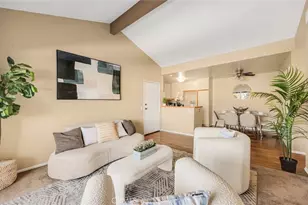 27618 Susan Beth Way, Saugus, CA 91350 - Photo 3