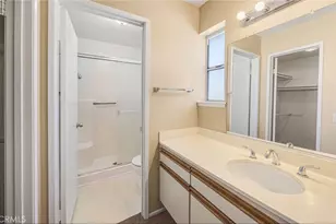 27618 Susan Beth Way, Saugus, CA 91350 - Photo 15