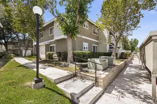 27618 Susan Beth Way, Saugus, CA 91350 - Photo 23
