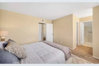 27618 Susan Beth Way Unit G, Saugus, CA 91350 - Photo 13